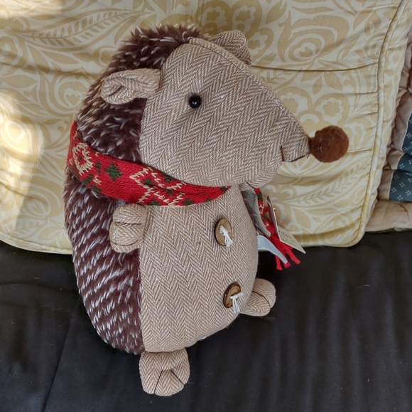 Hanna's Handiworks Wonderland Hedgehog Sitter Plush, Red Scarf 7.5” H - Picture 7 of 10